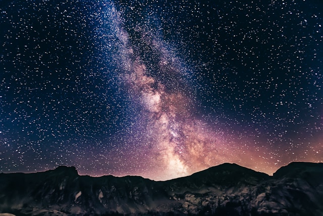 Na de zonsverduistering volgde een heldere nacht vol vallende sterren